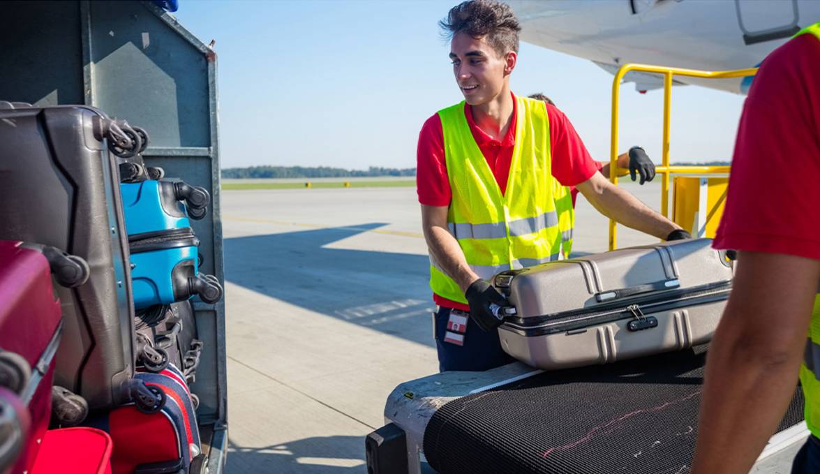 ground-services-bagage-loading